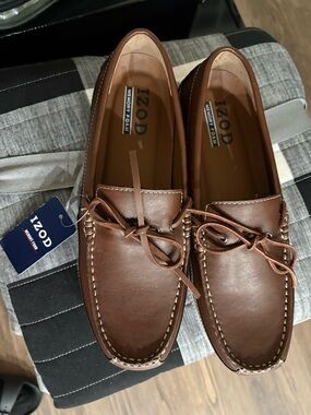 Izod Brown Leather Boat Shoes with Lace Detail